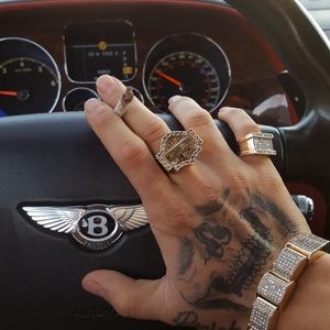 Meet your Posher, Jay